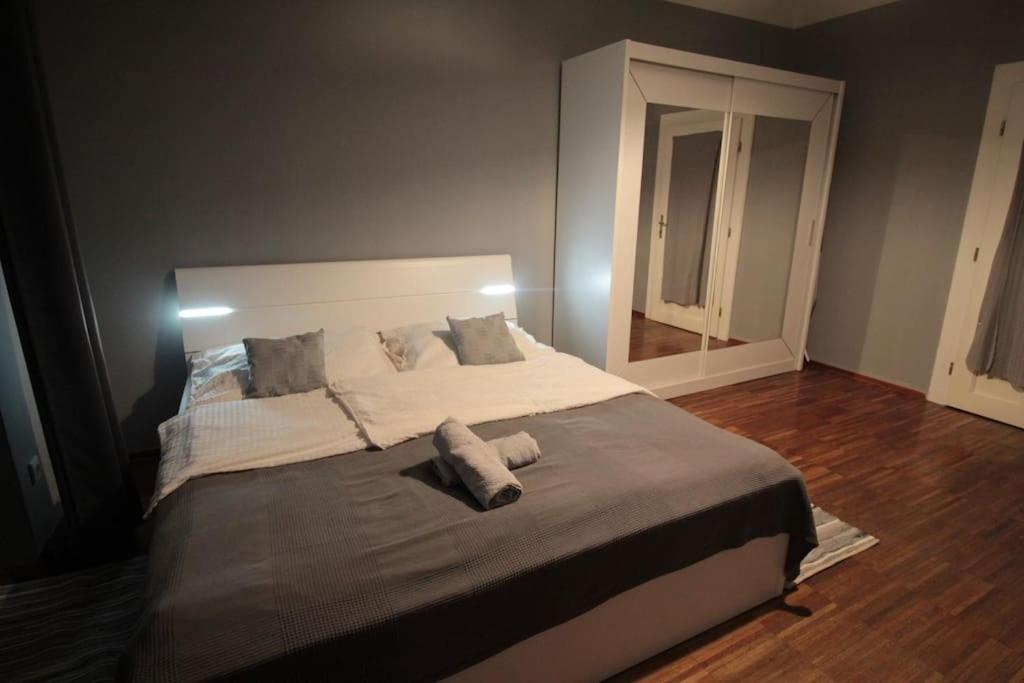 2 Bedrooms Close Vysehrad - Congress Centrum براغ المظهر الخارجي الصورة