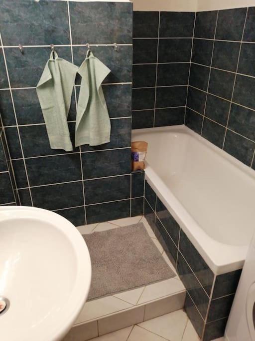 2 Bedrooms Close Vysehrad - Congress Centrum براغ المظهر الخارجي الصورة